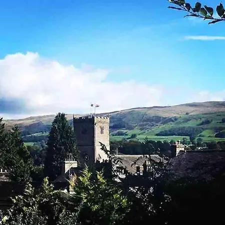 Tatil Evi Beautiful 2 Bedroom Cottage, Kirkby Lonsdale *